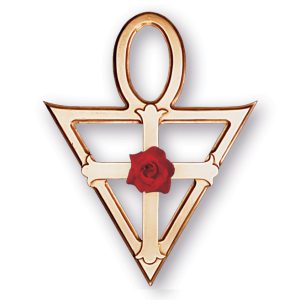 バラ十字会の象徴が中心にあしらわれた装身具