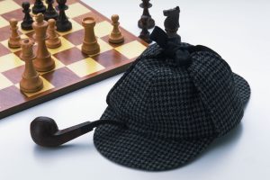 探偵の帽子とパイプとチェス盤
