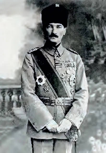 軍の司令官時代（1918）のムスタファ・ケマル・アタチュルク（トルコ共和国の初代大統領）